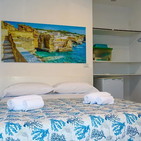 营地 La Scogliera 圣凯撒利亚温泉