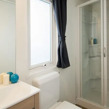 营地 La Scogliera 圣凯撒利亚温泉