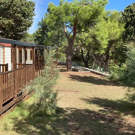 La Scogliera Camping